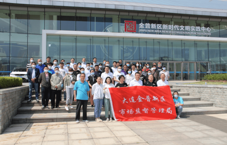 龍城區(qū)保溫材料批發(fā)市場(chǎng)，繁榮的商貿(mào)中心與發(fā)展前景展望