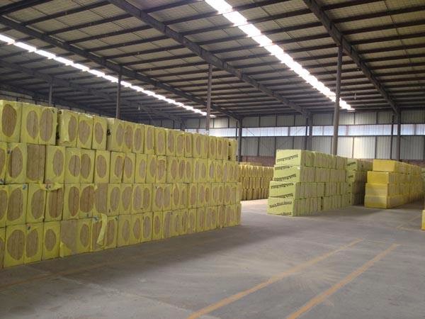 探訪優(yōu)質(zhì)保溫材料源頭，揭秘白山萬(wàn)峰保溫材料廠家所在地