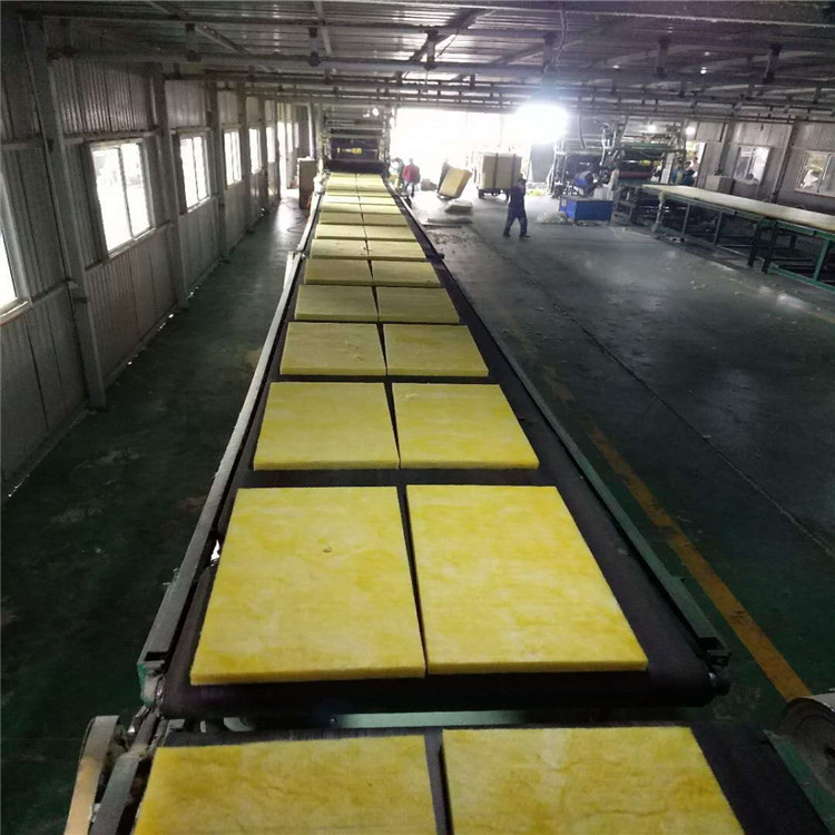 臺州保溫材料玻璃棉制造廠家，品質(zhì)與創(chuàng)新引領(lǐng)行業(yè)前沿