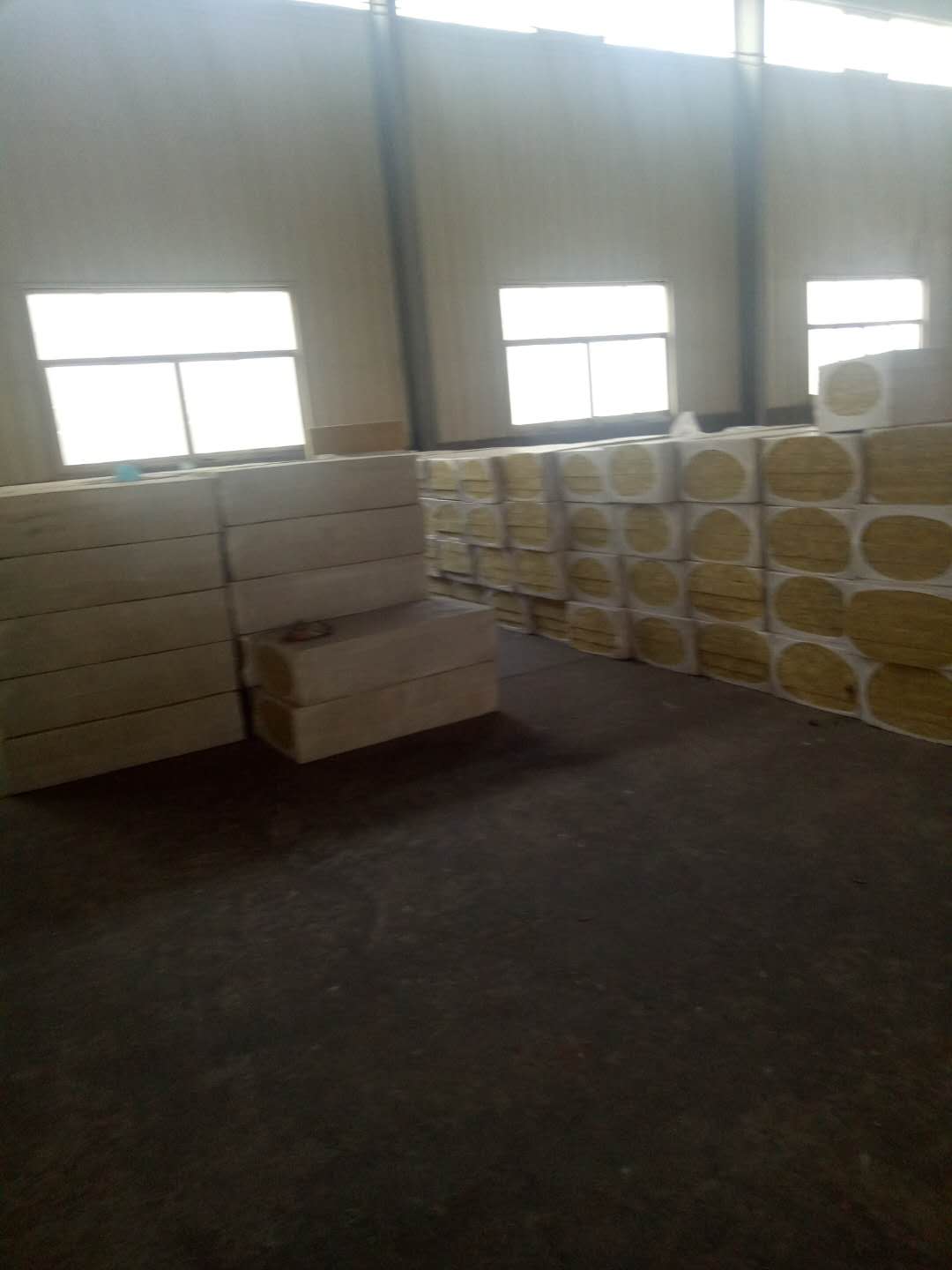 江陵縣保溫材料廠家聯(lián)系方式，一站式解決方案提供商的電話